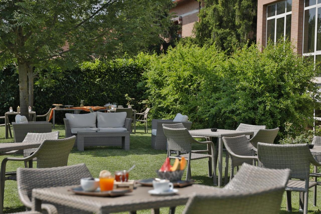 Hotel Remilia Reggio Emilia Exterior foto